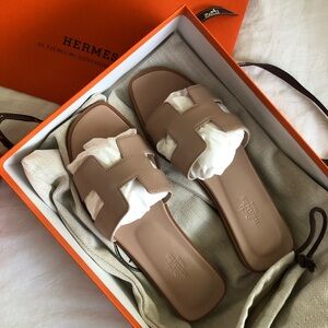Hermes Oran Sandal